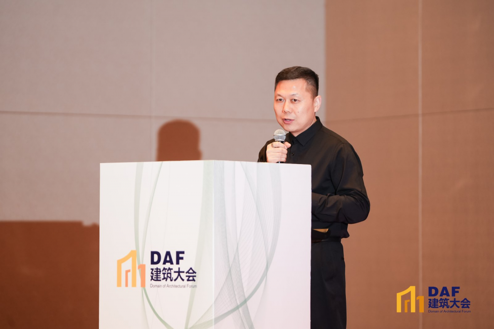 2026DAF,D 咖聚首钱塘,探寻高端酒店与顶奢人居的绿色栖居新范式!(图32) 严军旗.png